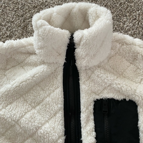 NEW w/ Tags Women’s Calvin Klein Fleece - Picture 4 of 11